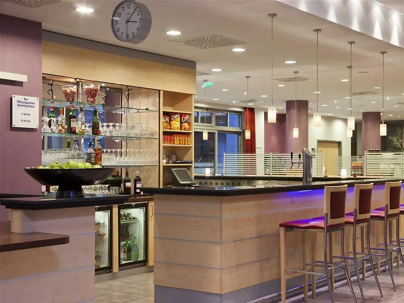 Holiday Inn Express Berlin City Centre By Ihg 3*,