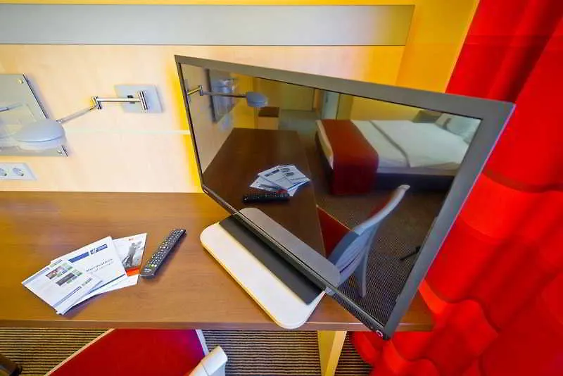 Holiday Inn Express Berlin City Centre By Ihg 3*,  Germany