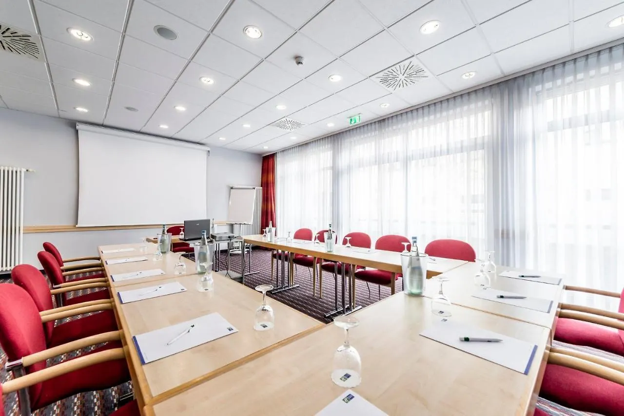 Holiday Inn Express Berlin City Centre By Ihg 3*,  Germany