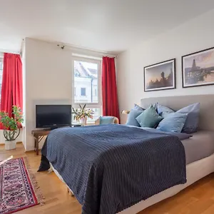 Apartment Schoenes In Downtown Mitte Mit Balkon