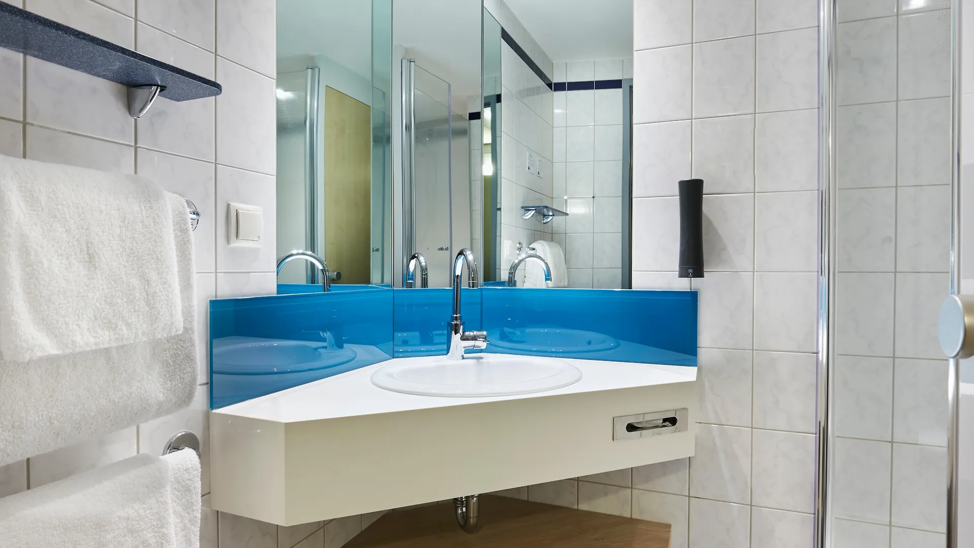 Holiday Inn Express Berlin City Centre By Ihg Hotel