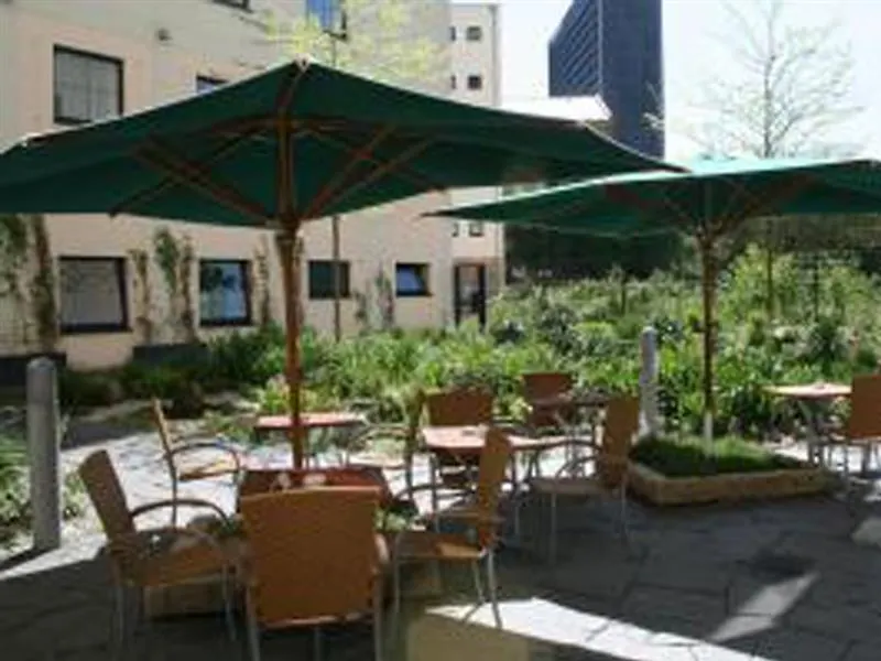 Hotel Holiday Inn Express Berlin City Centre By Ihg