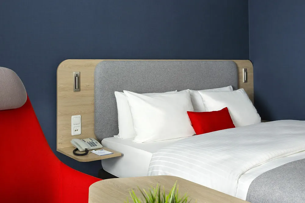 Holiday Inn Express Berlin City Centre By Ihg 3*,  Германия