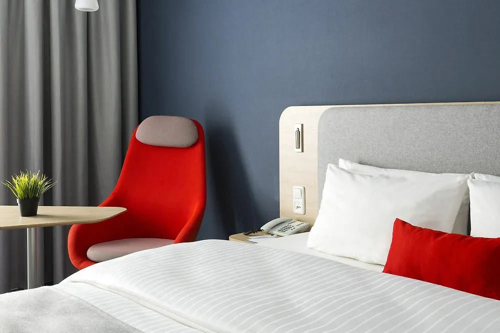 Holiday Inn Express Berlin City Centre By Ihg Отель
