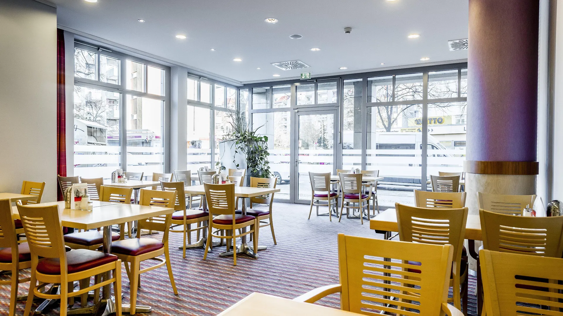 Holiday Inn Express Berlin City Centre By Ihg