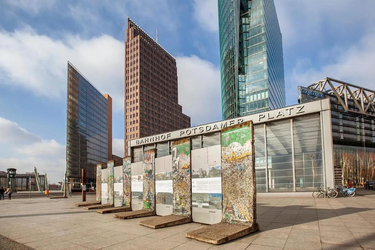 Holiday Inn Express Berlin City Centre By Ihg Hotel