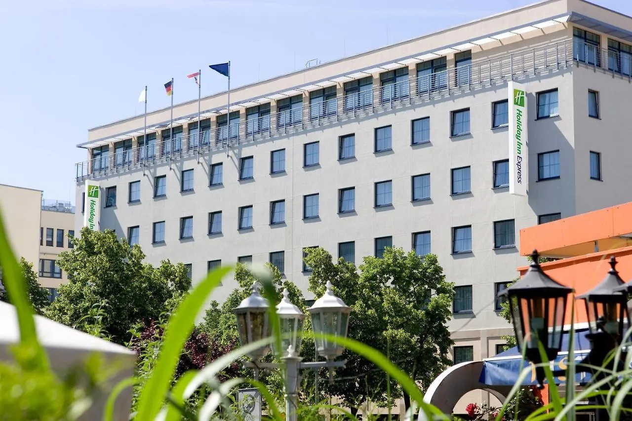 Holiday Inn Express Berlin City Centre By Ihg