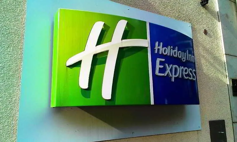 Holiday Inn Express Berlin City Centre By Ihg