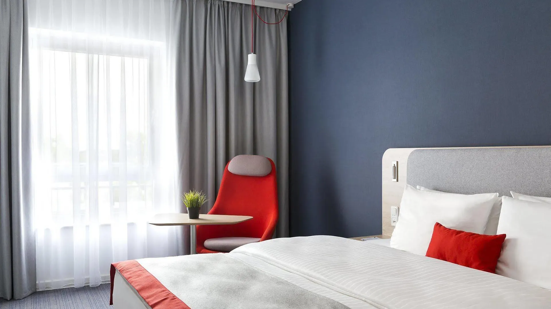 Hotel Holiday Inn Express Berlin City Centre By Ihg