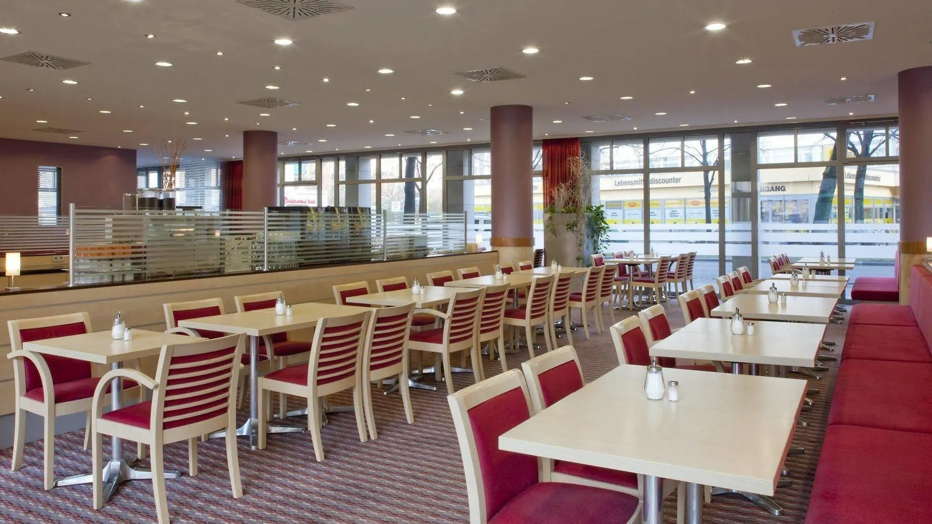 *** Hotel Holiday Inn Express Berlin City Centre By Ihg Tyskland