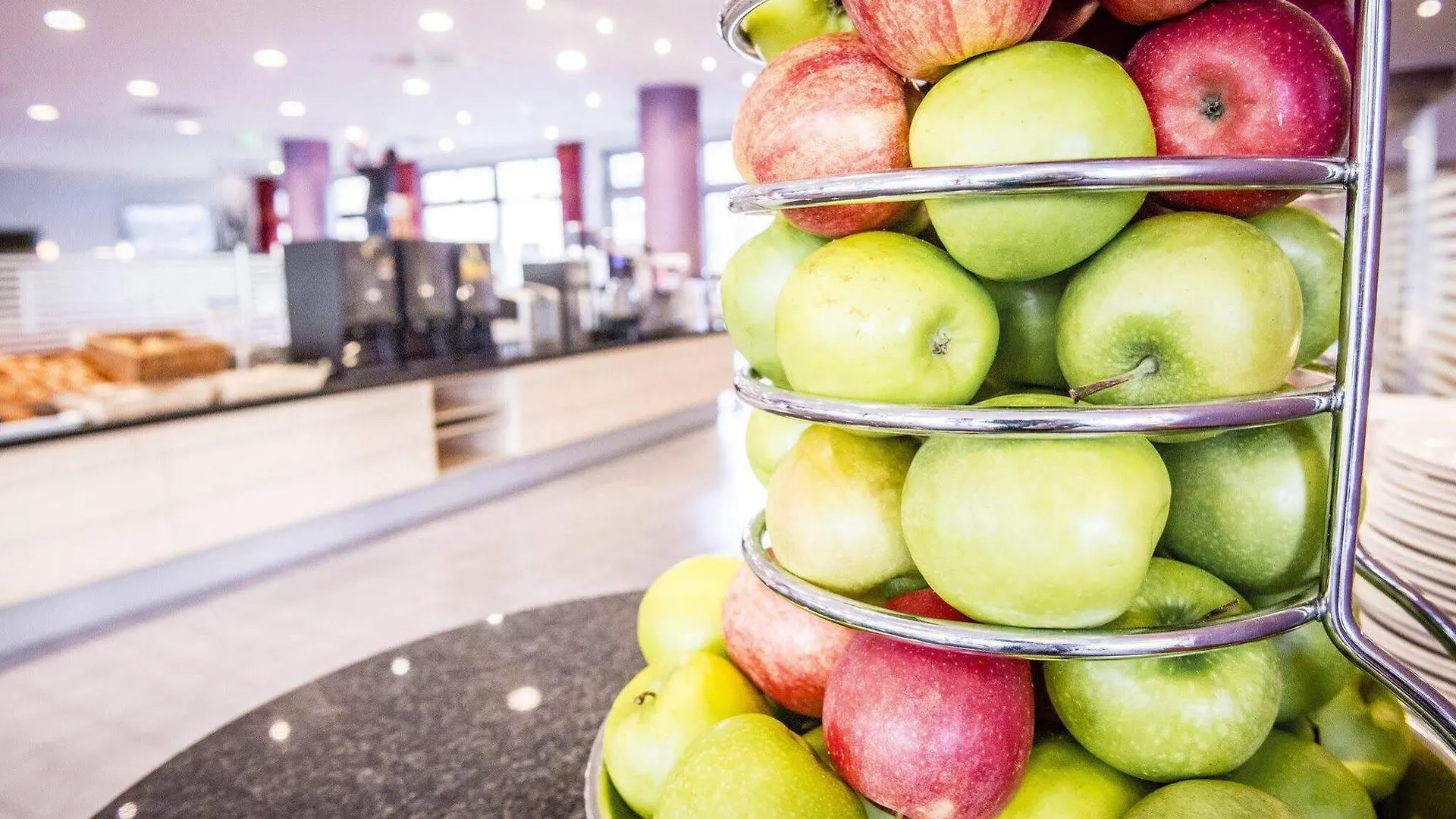 Holiday Inn Express Berlin City Centre By Ihg 3*,